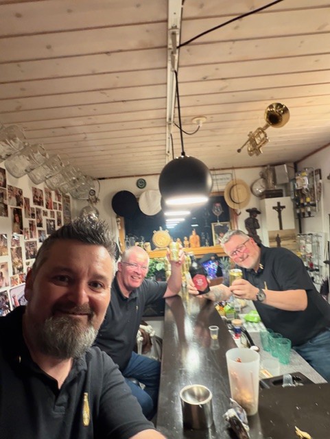 6e7f3199-91ea-4137-b8e3-754503cc2a6e Klub Referater